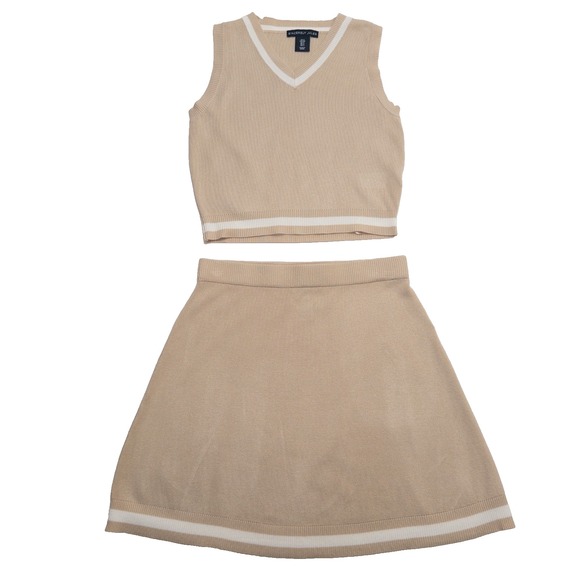 Sincerely Jules Dresses & Skirts - Sincerely‎ Jules Skirt Set Women Small Beige Sweater Vest Two Piece